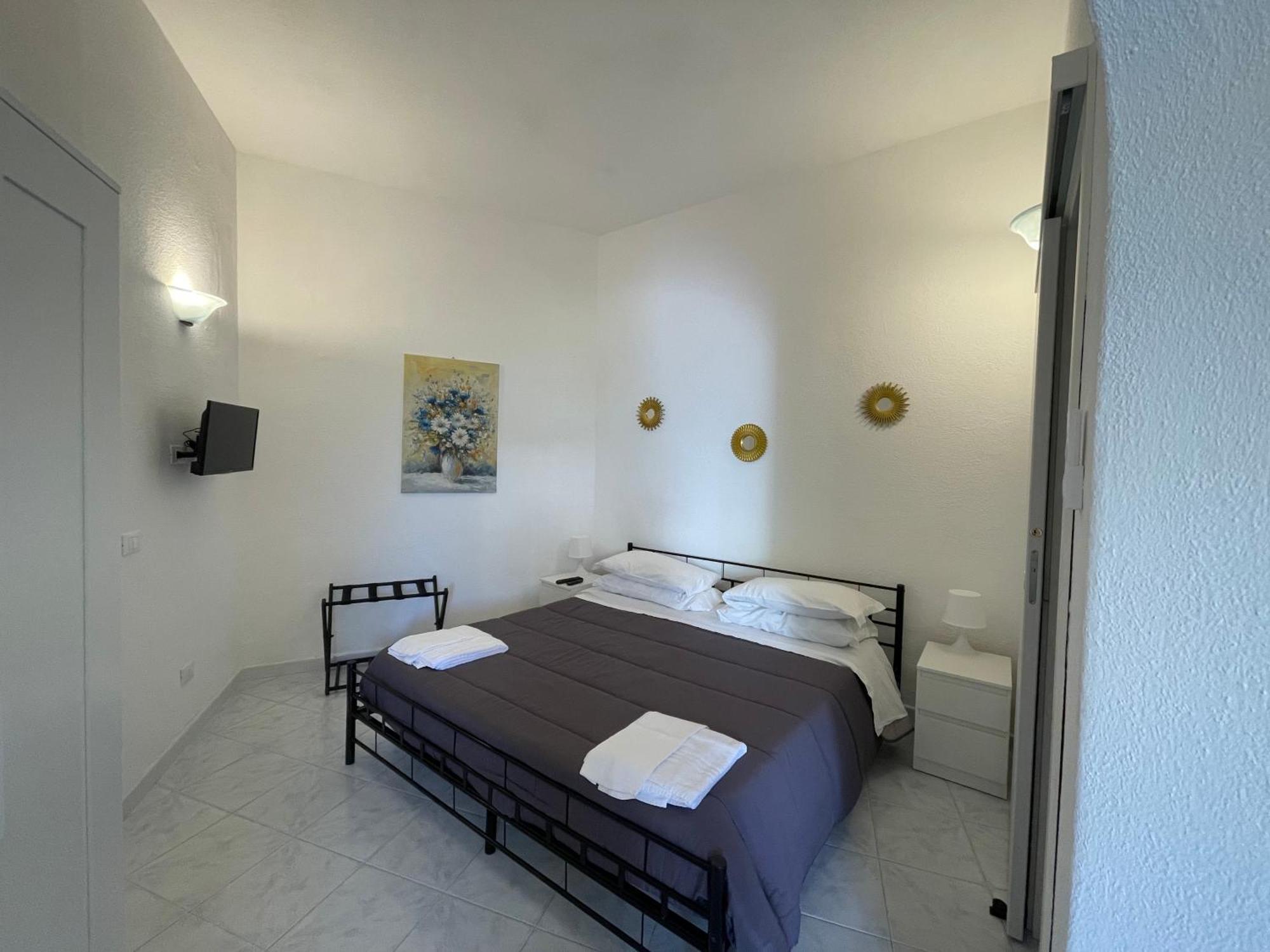 Garden Apartments Ischia Super Centrale Форио Экстерьер фото